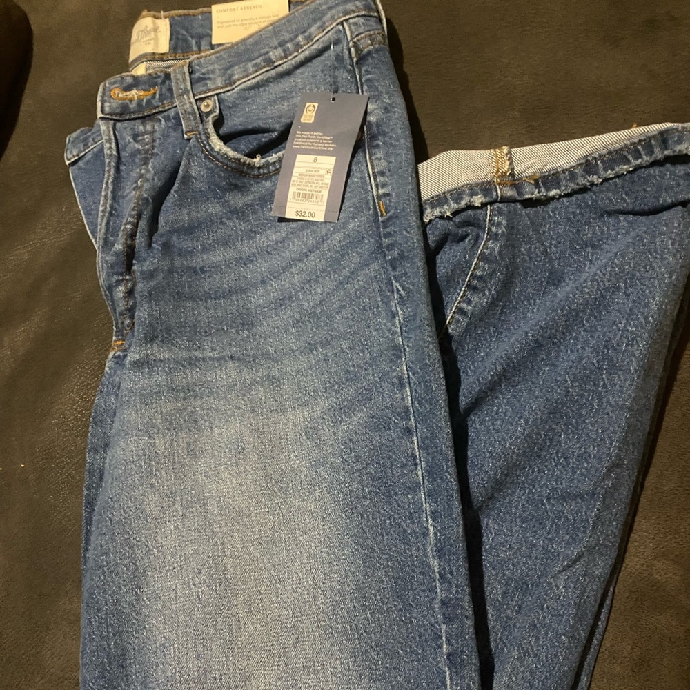 Universal Thread Mid-Wash Straight Leg Jeans